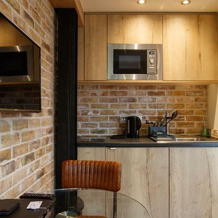 Forbee Studios London Luaran gambar